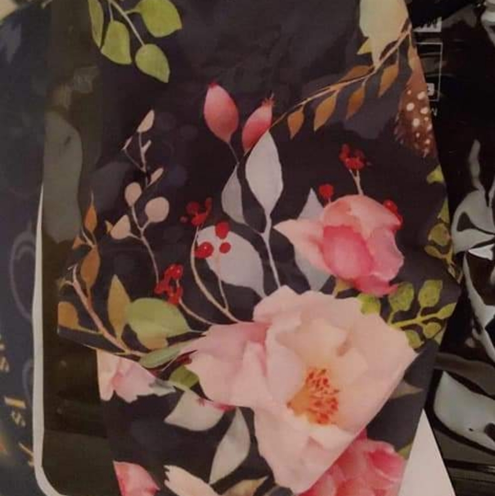 Floral face mask
